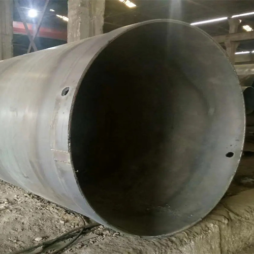 选择西双版纳钢护筒的材质时，主要考虑哪些因素